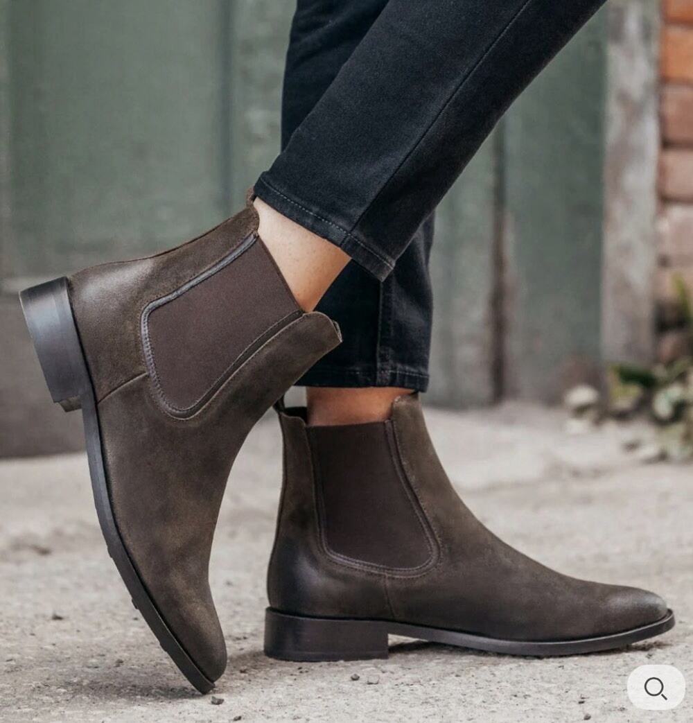 Thursday woman’s Brown Suede Chelsea Ankle Boots Round Toe Rubber Sole usa 9